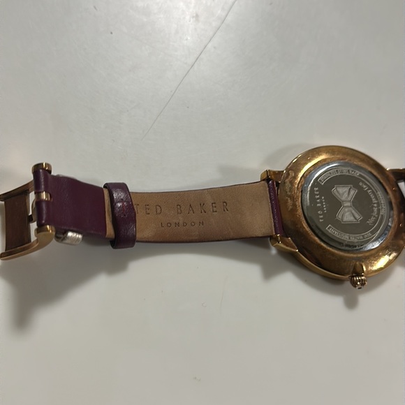 Ted Baker London analog Women's Quartz Watch - Rose Print Dial Leather - Picture 6 of 9